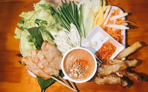 Hình ảnh Nem Nướng Cô Bé - Phan Văn Trị