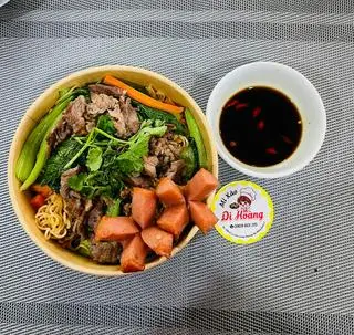 Hình ảnh Mì xào bò - xúc xích