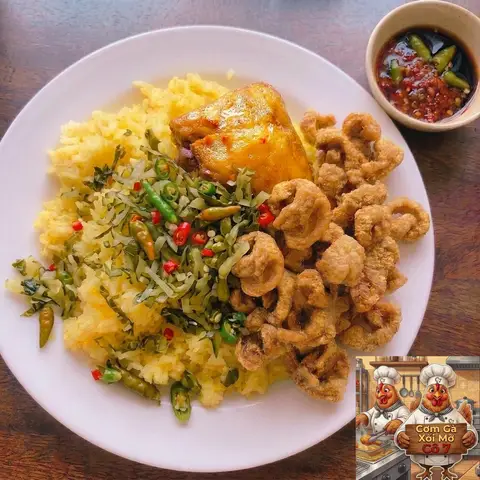Hình ảnh Cơm Gà Xối Mỡ Cô 7 - Bà Triệu