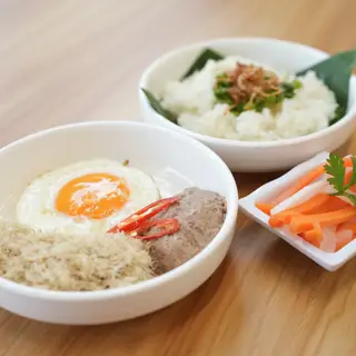 Hình ảnh Xôi pate trứng
