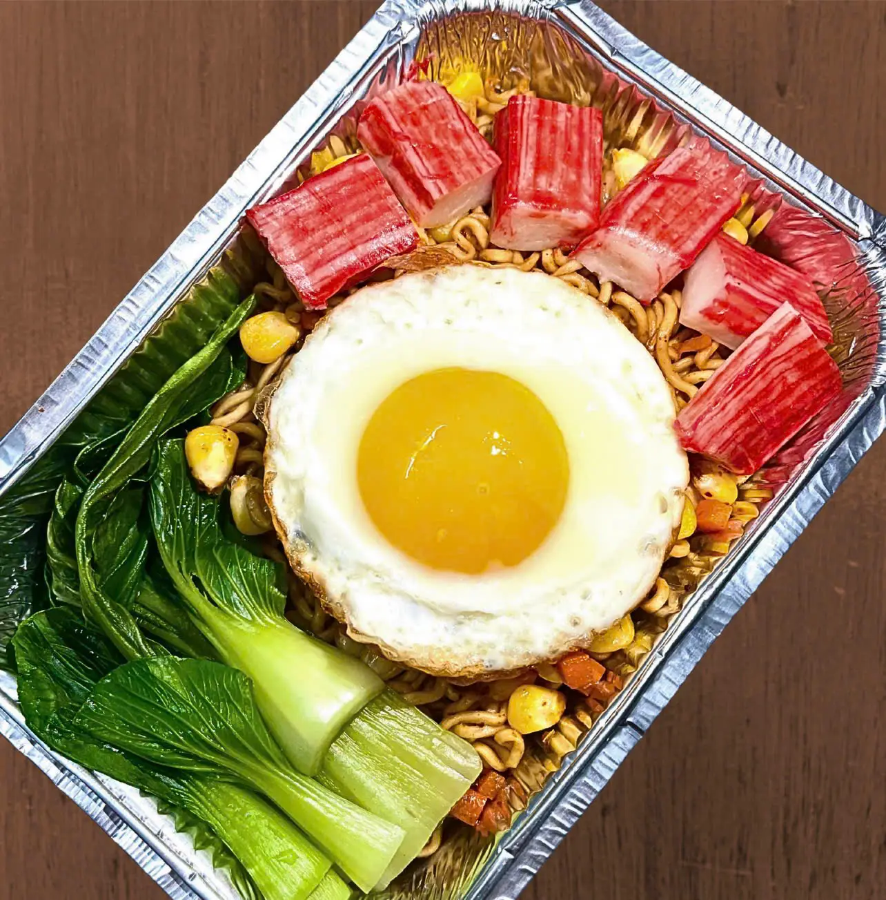 Hình ảnh Mì trộn trứng thanh cua