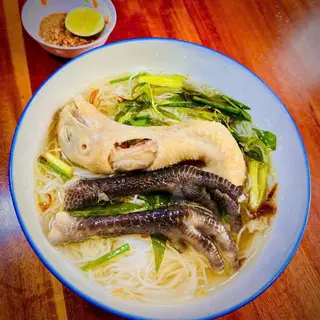 Hình ảnh Bún gạo đầu cổ - chân gà