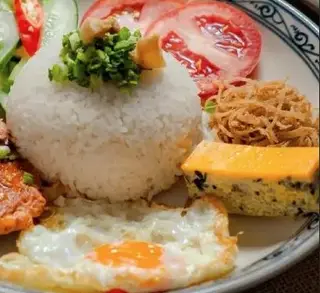 Hình ảnh Cơm trứng chả