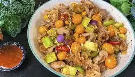Hình ảnh Chân gà - trứng non sốt Thái