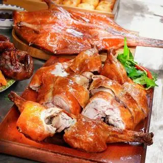 Hình ảnh Vịt quay nửa con