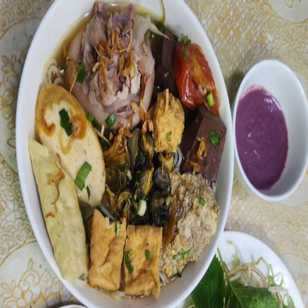 Hình ảnh Quán Cô Út - Bún Riêu & Bún Thịt Nướng - Trương Đăng Quế