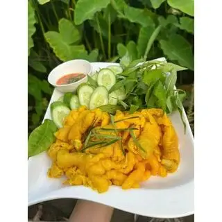 Hình ảnh Chân Gà Ủ Muối Rút Xương (hộp nhỏ) 250gr