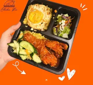 Hình ảnh Cơm rang đùi sốt chua ngọt