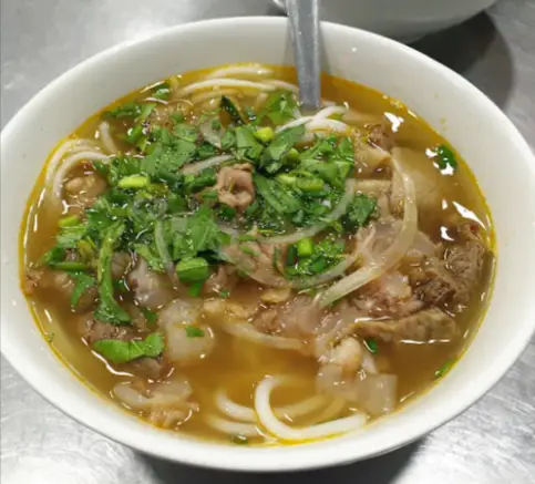 Hình ảnh Bún bò nạm