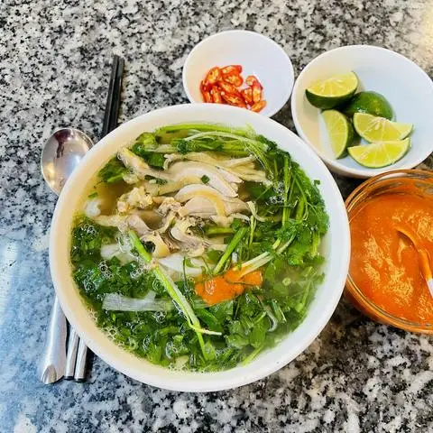 Hình ảnh Combo 2 Phở gà