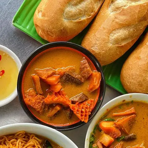 Hình ảnh Phá Lấu Bò Hẻm - Phạm Thế Hiển