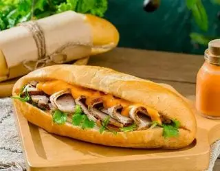 Hình ảnh Bánh mì pate chả