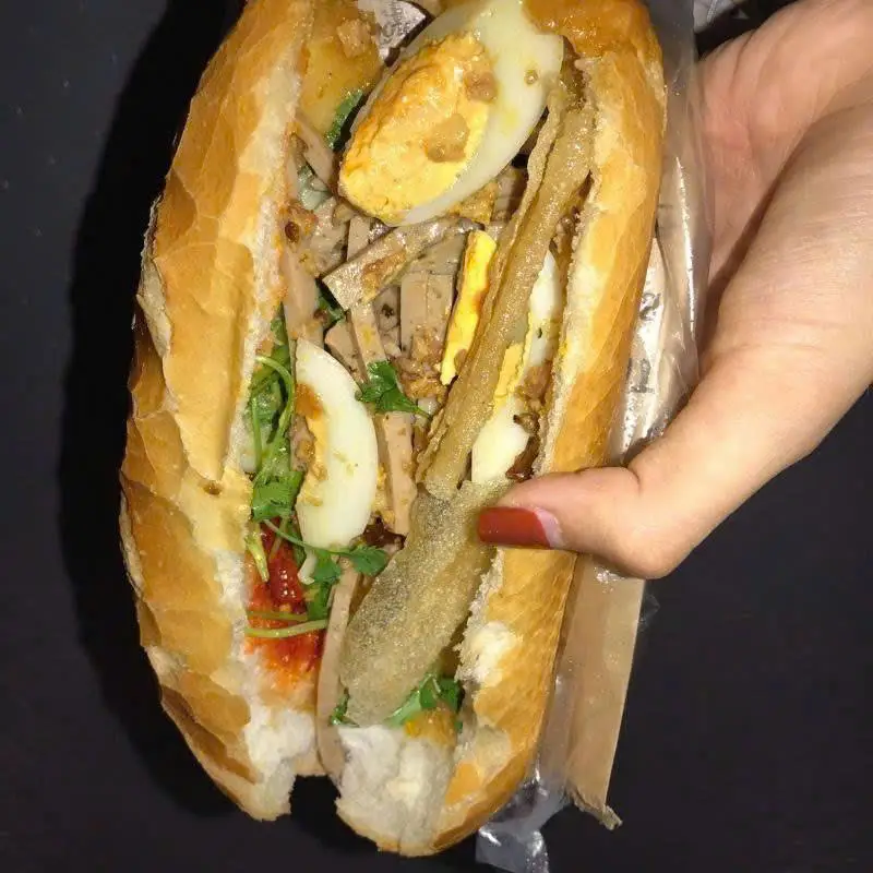 Hình ảnh Tiến - Bánh Mì Bình Định & Bánh Cuốn Tây Sơn - Nguyễn Thái Sơn