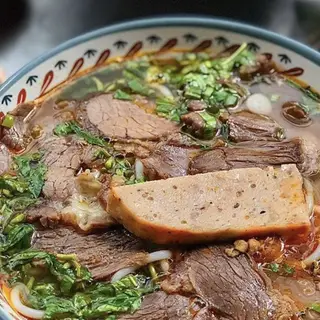 Hình ảnh Bún bò Huế nạm - chả