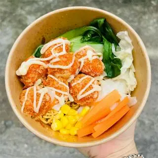 Hình ảnh Mì trộn Viên Hải Sản Sốt Mayonnaise tặng 1 ly trà tắc