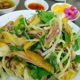 Hình ảnh Gà xé rau răm 1 người ăn