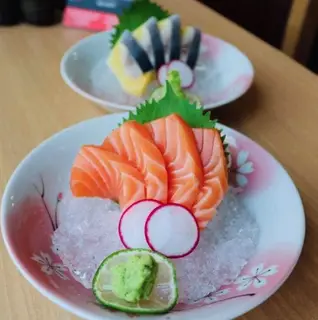 Hình ảnh Sake crunchy roll