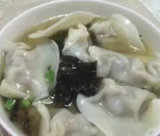 Hình ảnh Sủi cảo canh