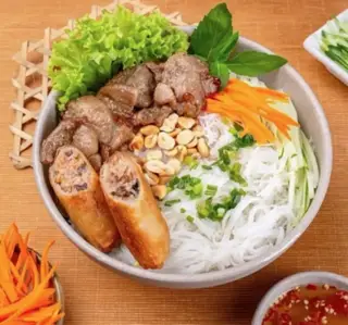 Hình ảnh Bún thịt nướng - chả giò