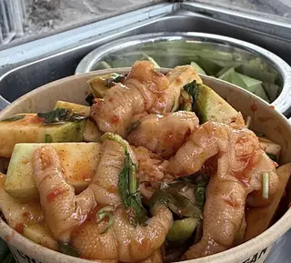 Hình ảnh Chân gà sốt Thái