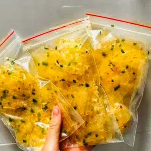 Hình ảnh Bánh tráng phơi sương mỡ hành