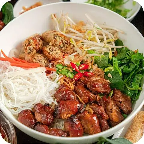 Hình ảnh Hương Giang - Bún Thịt Nướng Gia Truyền, Gỏi Cuốn Tôm Thịt & Thịt Xiên Nướng - Tân Kỳ Tân Quý