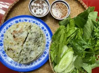 Hình ảnh Bánh xèo nhân Thịt Vịt - Rau rừng (cái)