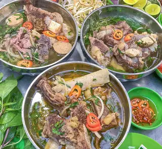 Hình ảnh Bún xí quách heo