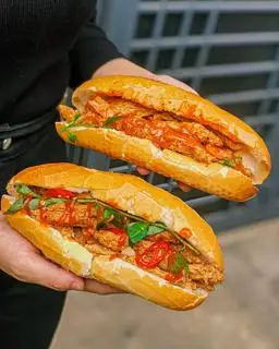 Hình ảnh Bánh mì chả cá combo