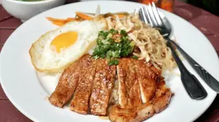 Hình ảnh Cơm sườn bì trứng
