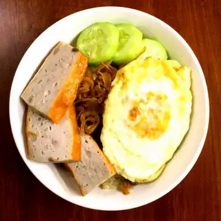 Hình ảnh Xôi trứng ốp chả