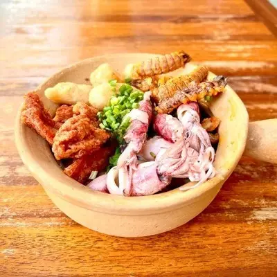 Hình ảnh Bánh canh thập cẩm ( mực, tôm tích, chả cá)