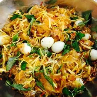 Hình ảnh Bánh tráng trộn siêu topping