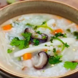Hình ảnh Cháo Cảm 245 - Tiệm Cháo Tiều Gia Truyền Gốc Hoa - Hoàng Văn Thụ