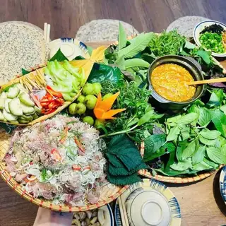 Hình ảnh Gỏi cá trắm - phần 1 người ăn - đặc sản Ninh Bình