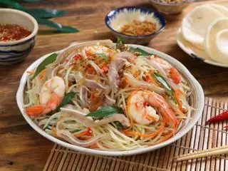 Hình ảnh Gỏi đu đủ tôm tai heo