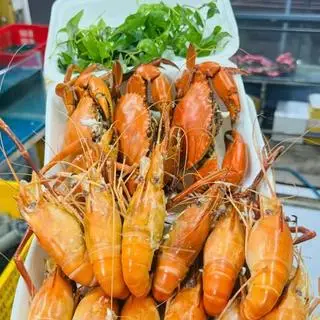 Hình ảnh Combo 1 - 4 cua thịt kèm 3 tôm hấp nước dừa
