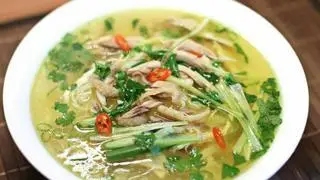 Hình ảnh Bún thịt gà