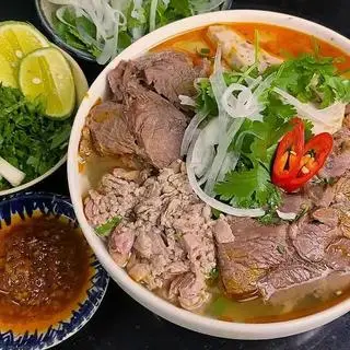 Hình ảnh Bún bò thập cẩm