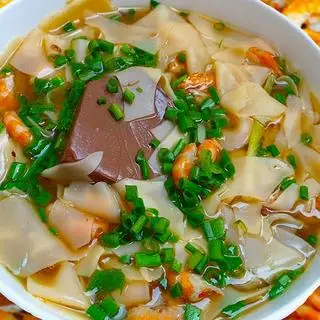 Hình ảnh Hoành thánh lá