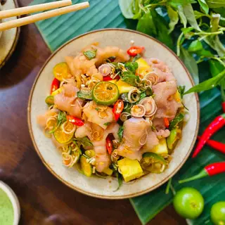 Hình ảnh Chân gà sốt Thái