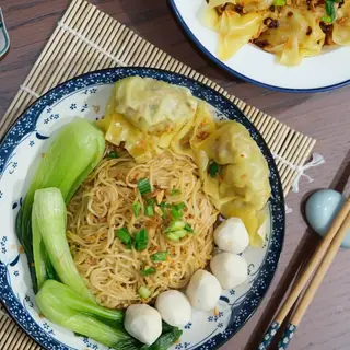 Hình ảnh Mì khô sủi cảo - cá viên