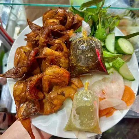 Hình ảnh Chim Cút Chiên Bơ Cô Út - Nguyễn Thị Tú
