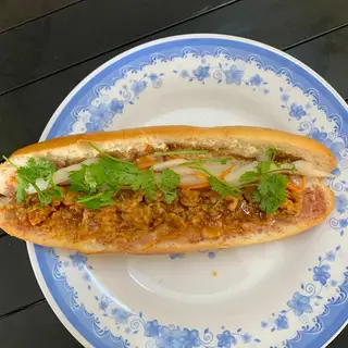 Hình ảnh Bánh mì que xíu mại