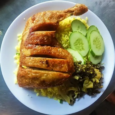 Hình ảnh Thành Phát - Cơm Gà Xối Mỡ - Vĩnh Lộc