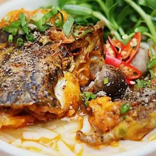 Hình ảnh Bánh canh tô đầu cá