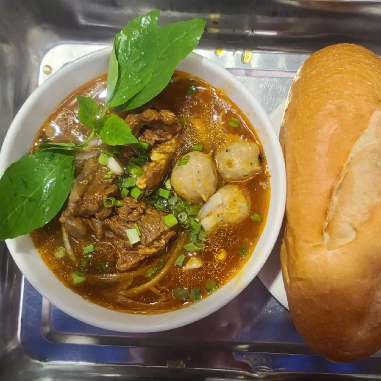 Hình ảnh Bánh mì bò kho - bò viên