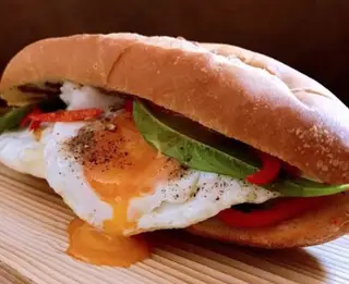 Hình ảnh Bánh mì ốp la