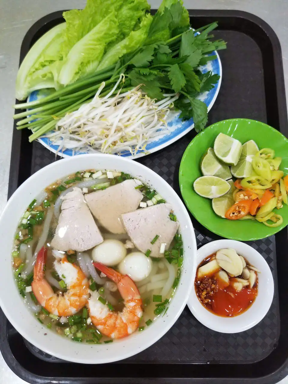 Hình ảnh Bánh canh tôm - thịt nạc - trứng cút