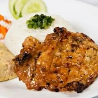 Hình ảnh Cơm tấm sườn chả